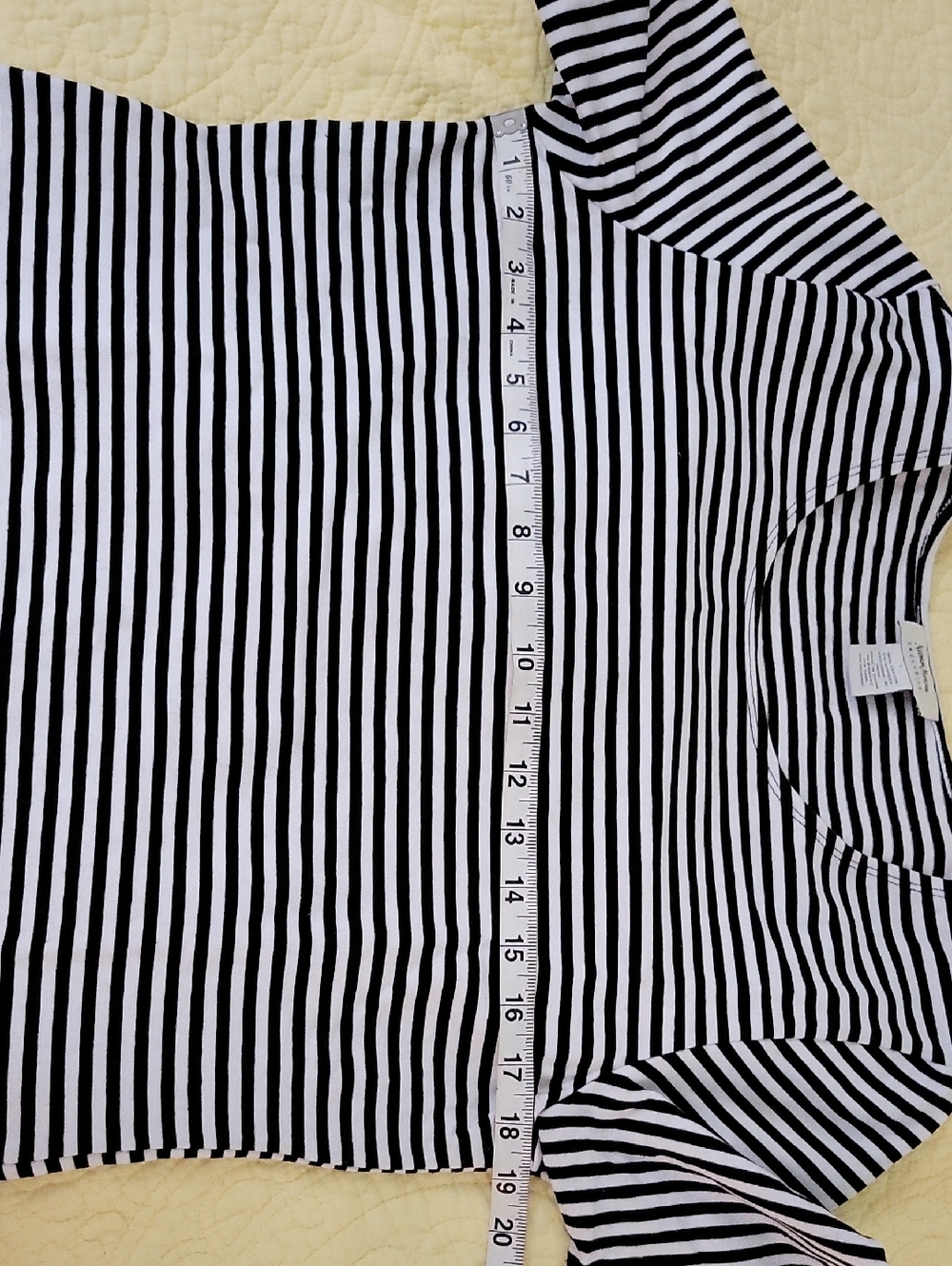 Neiman Marcus Black & White Striped Short Sleeve Tee - Picture 4 of 4